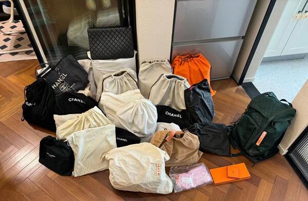 烟台回收奢侈品衣服.jpg
